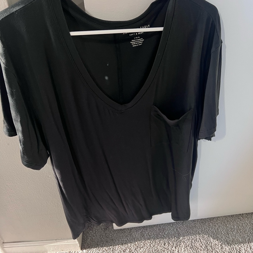 American Eagle Vneck Tshirt